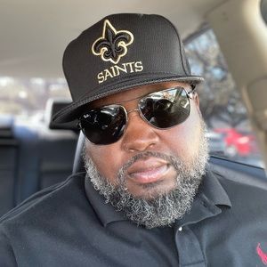 Meet your Posher, Kenneth